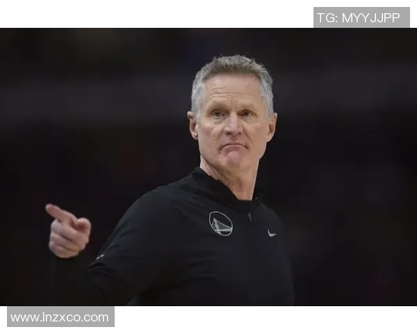 距找到常规轮换模式有多远?科尔:没到那一步 我们需要库里回来 距找到常规轮换模式有多远?科尔:没到那一步 我们需要库里回来