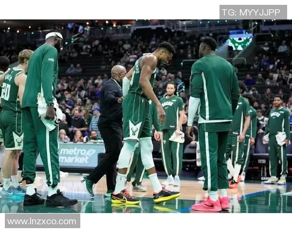 雄鹿迷了路!字母哥因伤缺阵,雄鹿不敌开拓者,遭遇五连败 雄鹿迷了路!字母哥因伤缺阵,雄鹿不敌开拓者,遭遇五连败