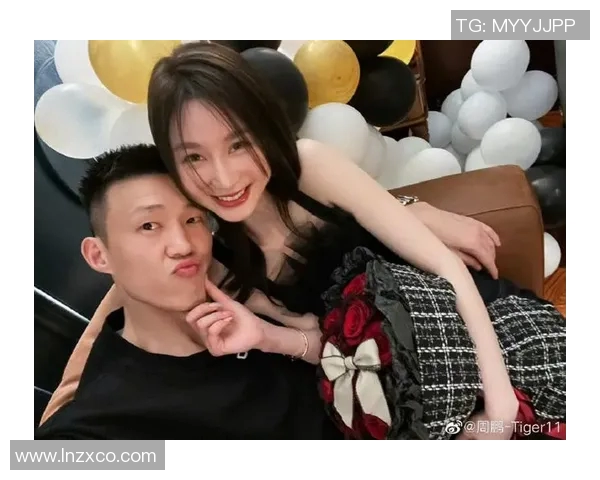 鹏哥的每场球，美姐都在，真的太甜了